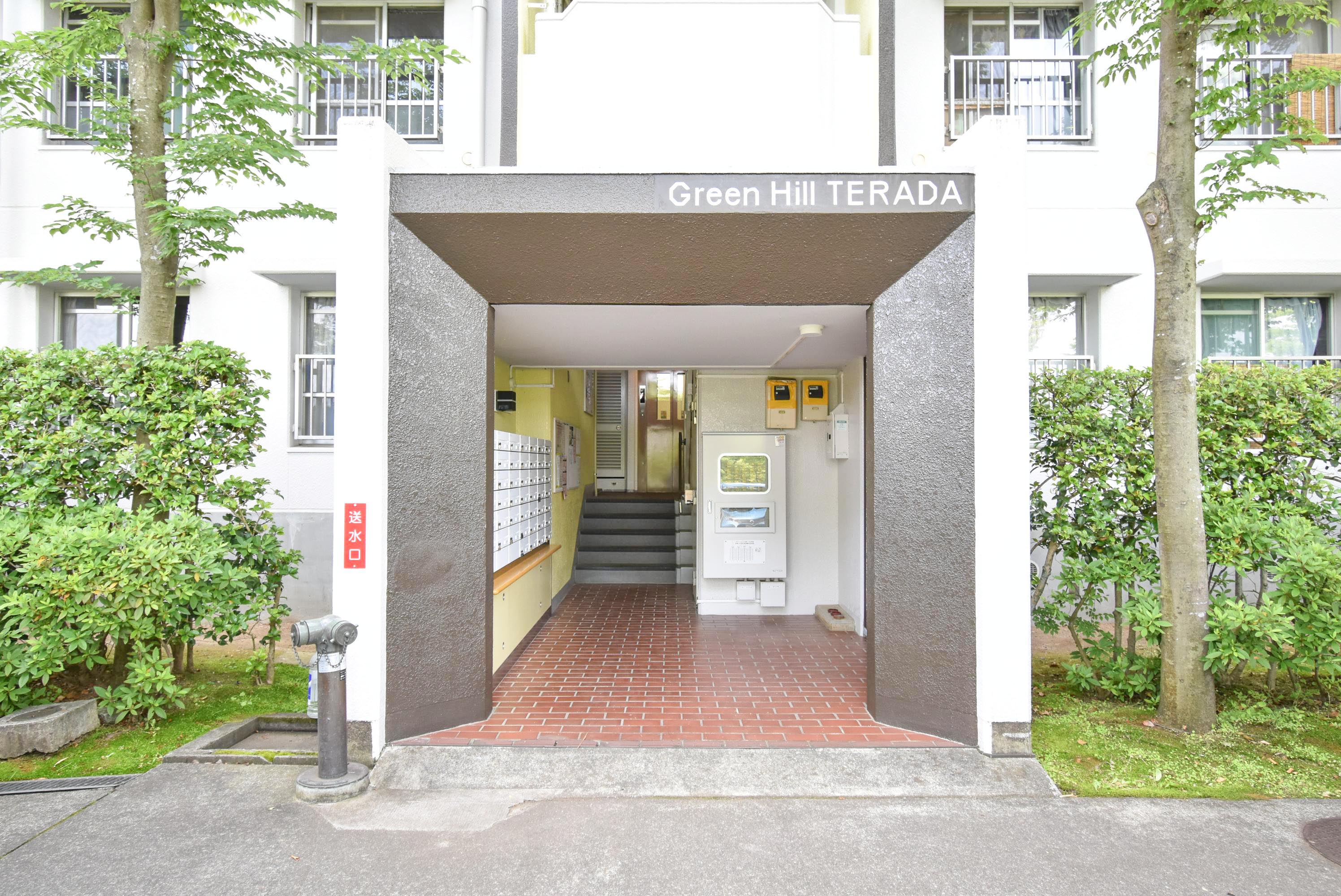 グリーンヒル寺田>入口