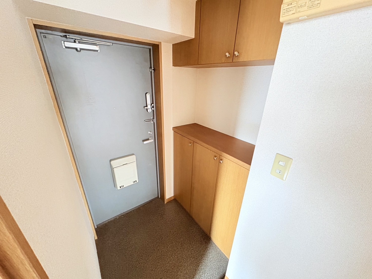 パークス新座>玄関