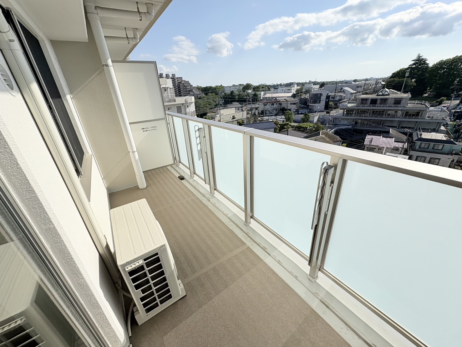 フロール横浜三ツ沢>バルコニー