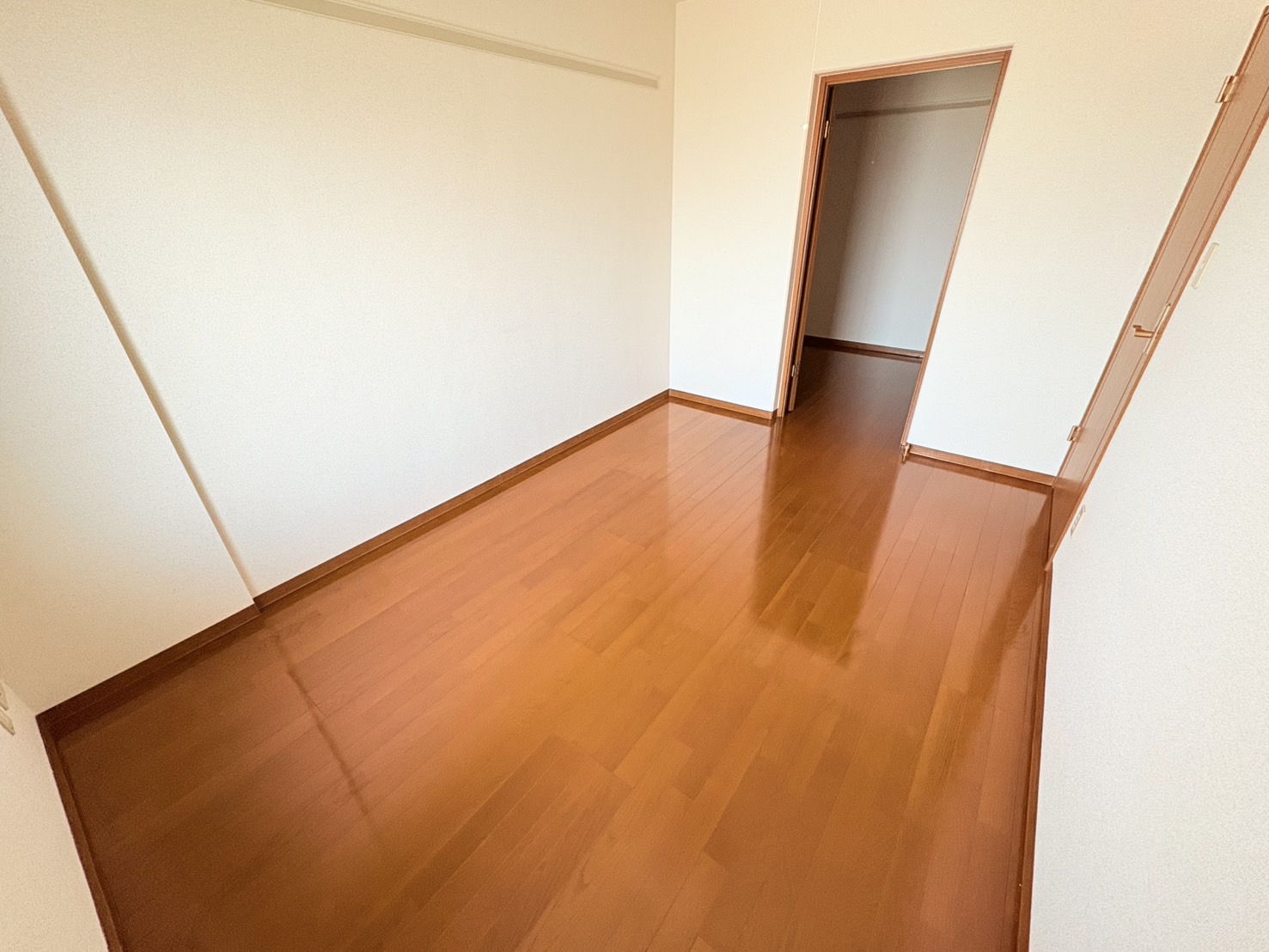 ランドロードU＞洋室②