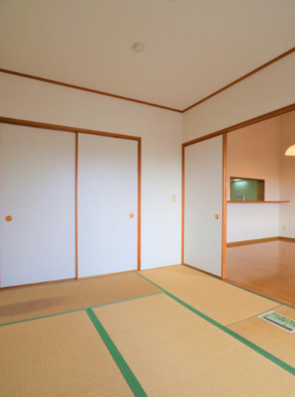 オクトス市ヶ尾２＞和室