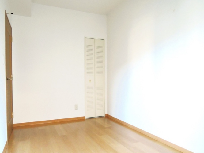 ルリエ横浜長者町＞洋室①