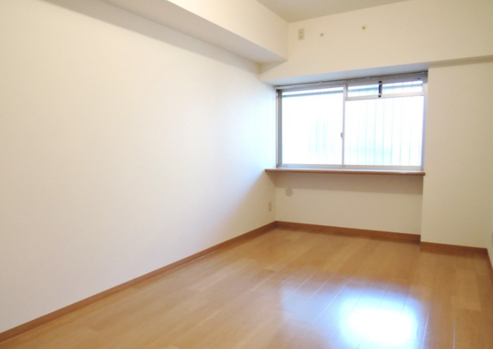 ルリエ横浜長者町＞洋室②