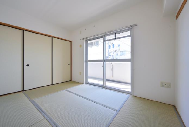 コンフォール本郷町＞和室