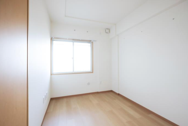 サンヴァリエ藤井寺＞洋室