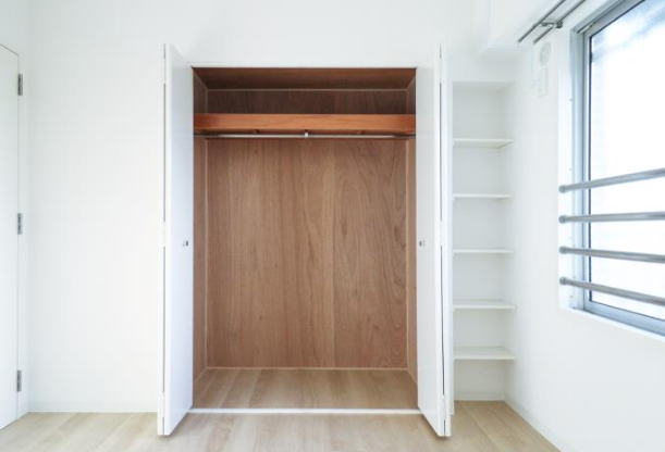 ヌーヴェル鴻池>洋室収納
