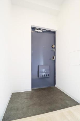 ヌーヴェル鴻池>玄関