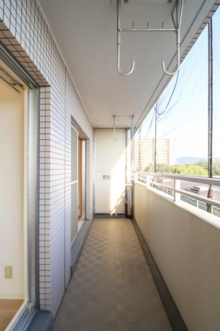 ヌーヴェル鴻池>バルコニー