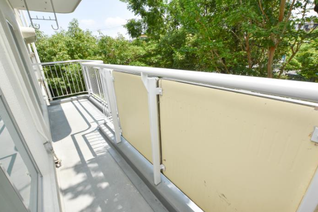 光明台団地＞バルコニー