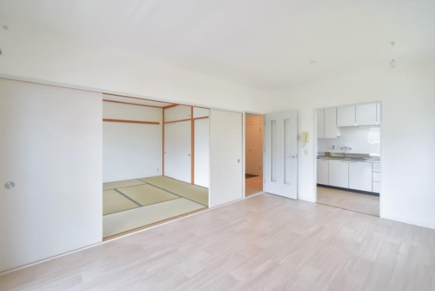 高槻・阿武山五番街＞リビングダイニング