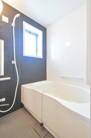 高槻・阿武山五番街＞浴室