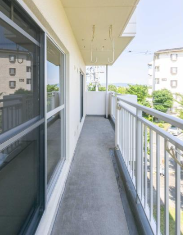 高槻・阿武山五番街＞バルコニー