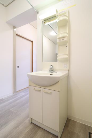 千里桃山台団地>洗面所