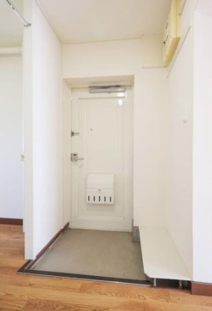 泉南一丘団地＞玄関