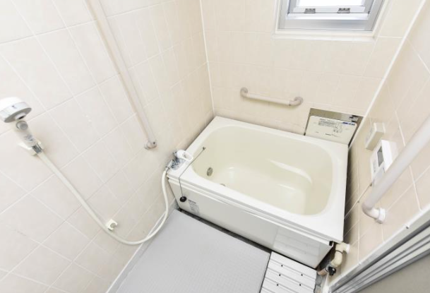 鶴山台団地＞浴室