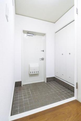 藤沢台第5団地＞玄関
