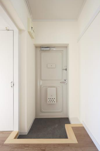 白鷺団地＞玄関