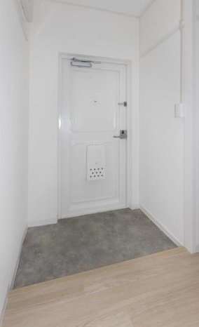 富田団地＞玄関