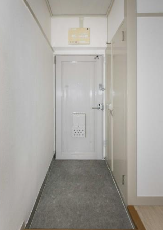 箕面粟生第1団地＞玄関