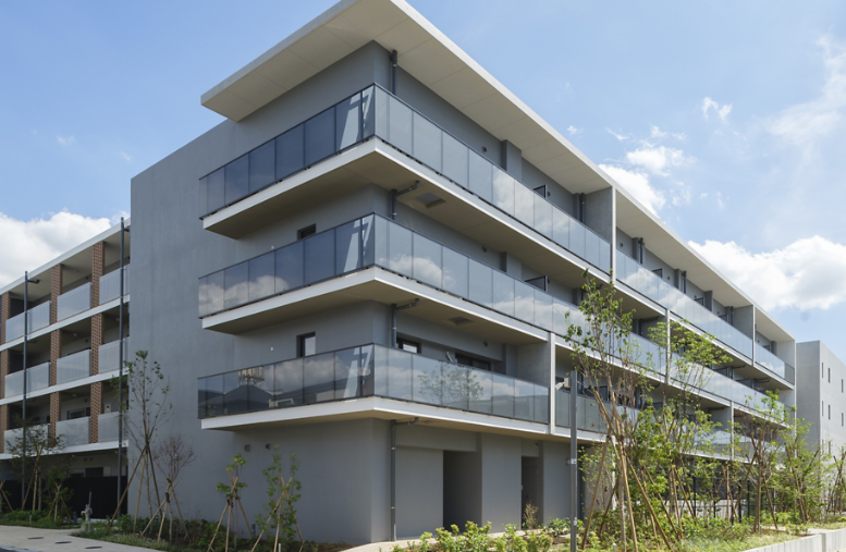 カーメスト用賀馬事公苑＞外観