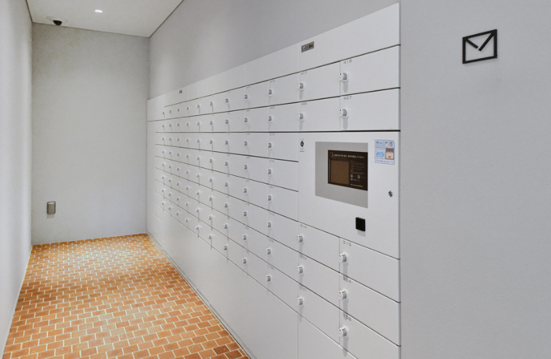 カーメスト用賀馬事公苑＞宅配ボックス