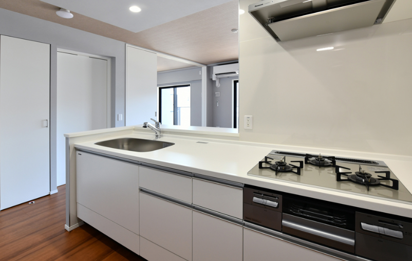 カーメスト用賀馬事公苑＞カウンターキッチン