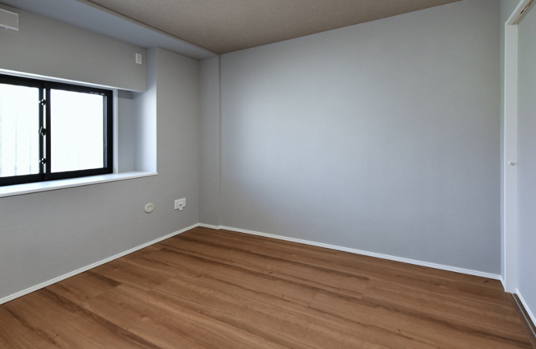 カーメスト用賀馬事公苑＞洋室