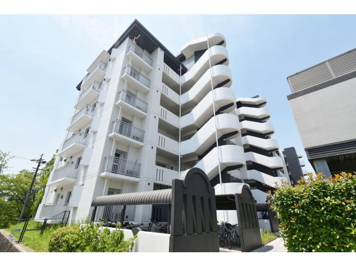 アーバンラフレ虹ヶ丘南>外観