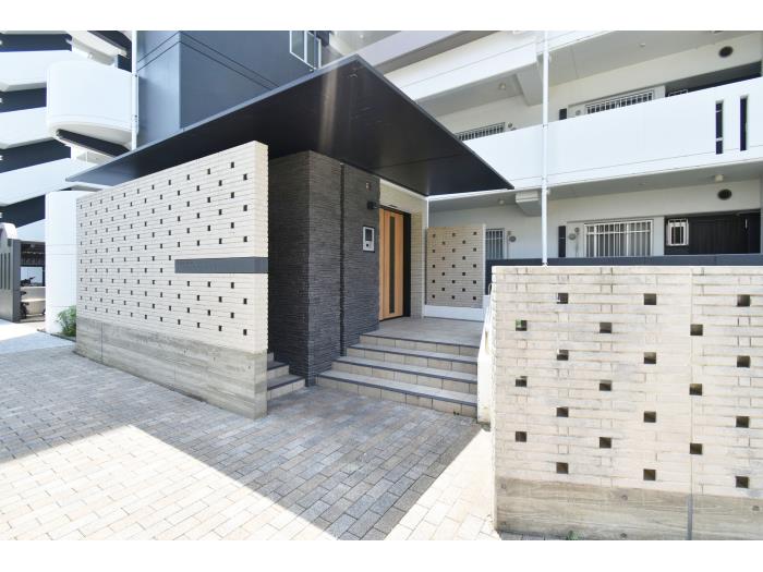 アーバンラフレ虹ヶ丘南>エントランス