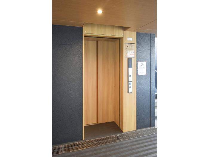アーバンラフレ虹ヶ丘南>エレベーター