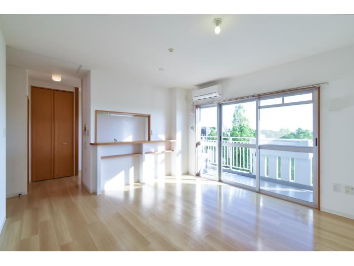 アーバンラフレ虹ヶ丘南>リビングダイニング