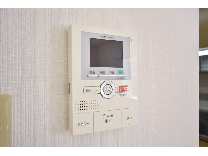 コンフォール城山＞モニター付きインターホン