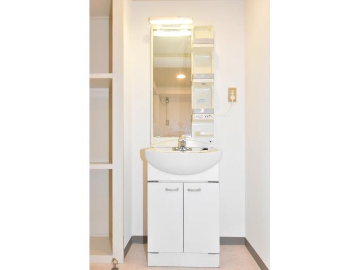 岩成台西団地>洗面所