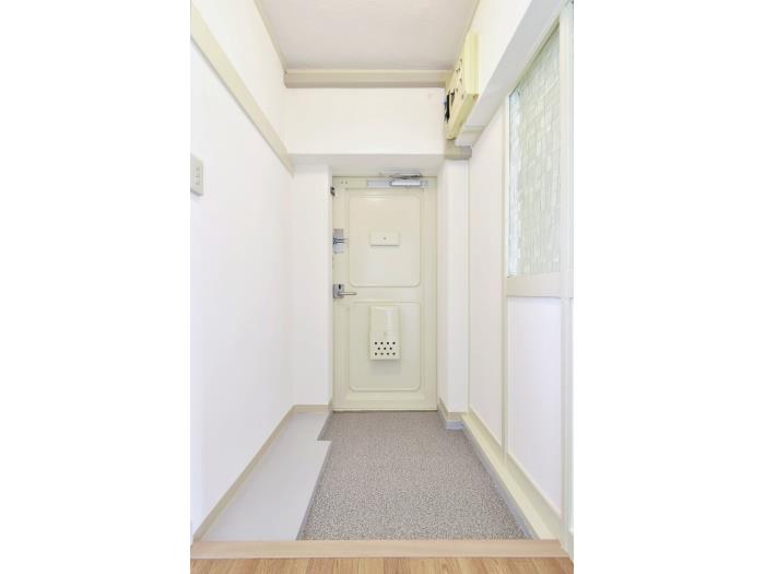 岩倉団地＞玄関
