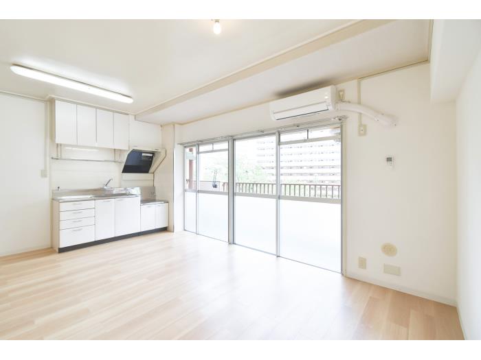 尾上団地＞リビングダイニング