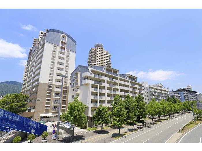 HAT神戸・灘の浜＞外観