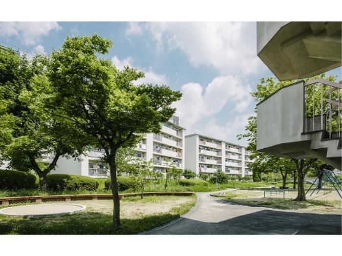 新千里東町団地>外観②
