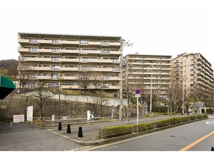 ルミナス箕面の森五番街>外観①