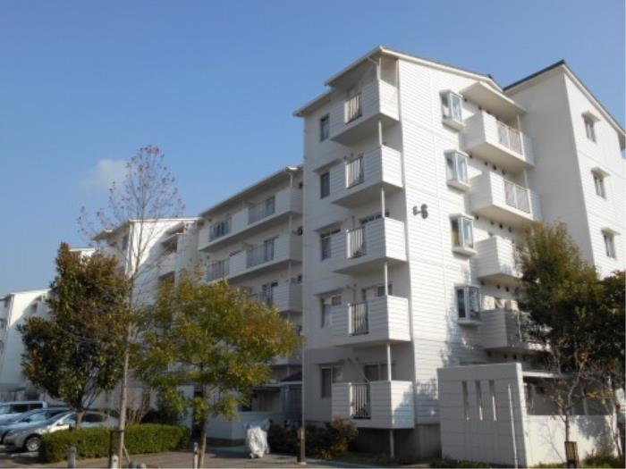 高槻・阿武山六番街>外観①