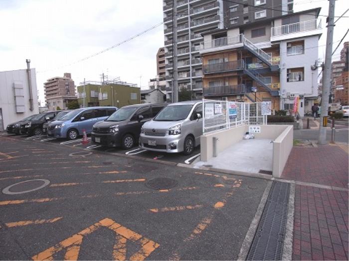 ヌーヴェル鴻池>駐車場