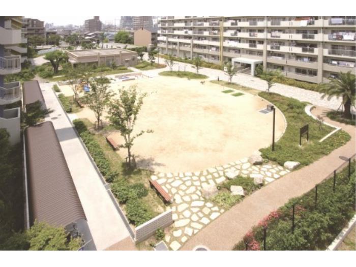 敷地内3(公園2)
