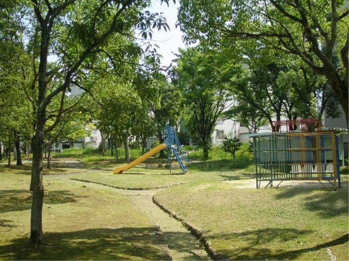 泉北竹城台一丁団地>敷地内公園