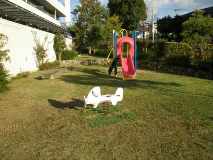 敷地内3(公園)