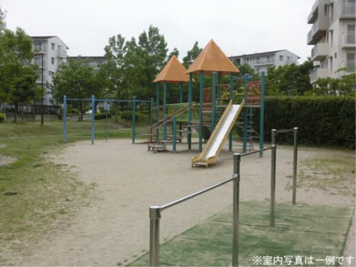 高の原駅東第2>敷地内公園