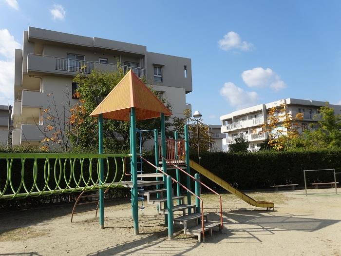 高の原駅前団地>敷地内公園