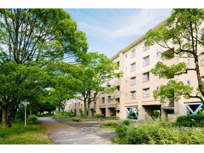 千里青山台団地>外観①
