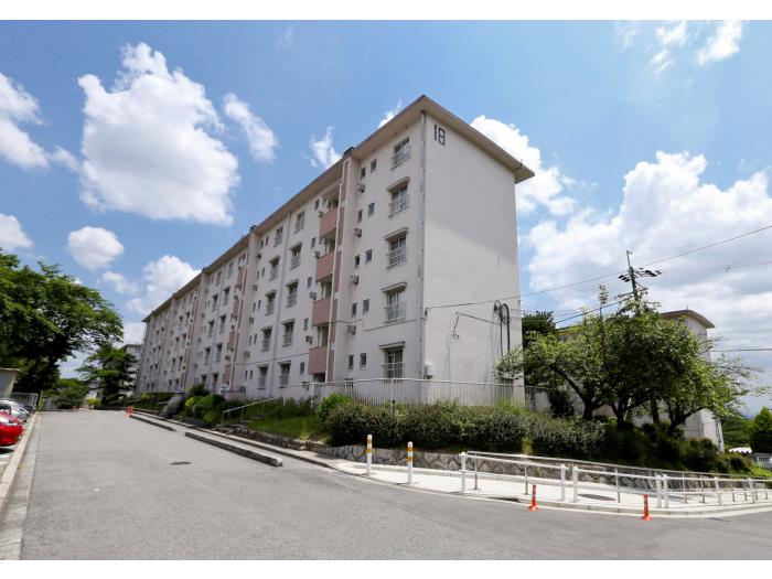 逆瀬川団地>外観