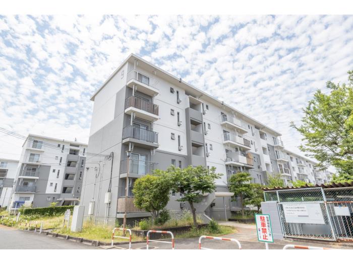 住棟と住棟の間が広く、ゆったりとしています。