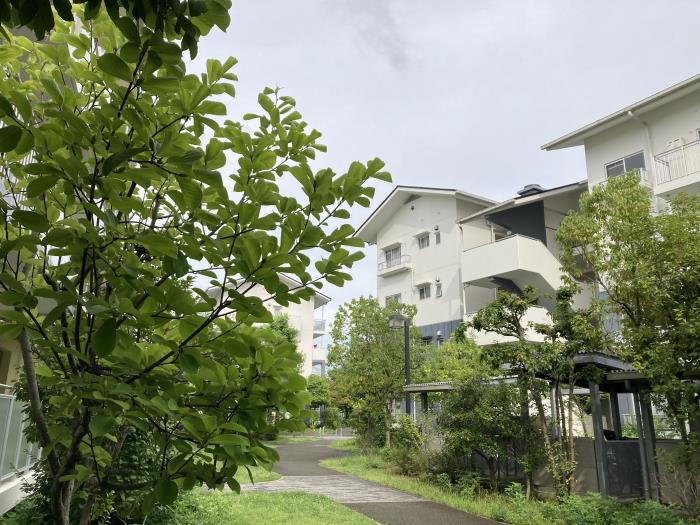 コンフォールかぶと台>敷地内