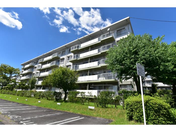 緑苑東団地>外観
